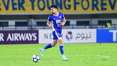 Beda Sikap Manajemen dan Pelatih Persib Atas Sanksi Komite Disiplin PSSI pada Frans Putros, Bojan Hodak Pilih Lakukan Ini ...