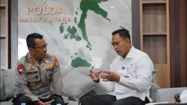 Direktur Utama Perum BULOG bersama Kapolda Maluku Utara