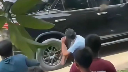 Razia PETI di Kuansing Ricuh, Rombongan Bupati dan Kapolres Dihadang hingga Mobil Dirusak Massa 