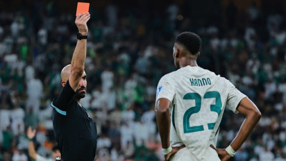 Timnas Indonesia Dapat Dua Penalti, Patrick Kluivert Bicara Jujur soal Kepemimpinan Wasit di Laga Kontra Arab Saudi