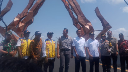 Dorong Peningkatan Konektivitas Pansela, Menko Infrastruktur Tinjau Proyek Jembatan Pandansimo Bantul