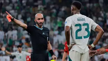 Arab Saudi Tak Puas dengan Kepemimpinan Wasit Kuwait Ahmad Al Ali: Kartu Merah untuk Kanno Keputusan Lebay