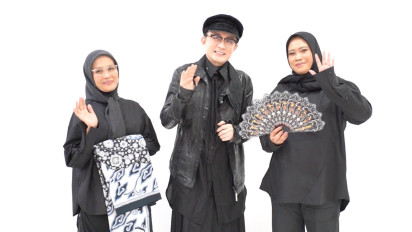 Ketika Tangan Ibu Nasabah PNM Bertemu Sentuhan Maestro Rinaldy Yunardi, Hasilkan Karya untuk Dukung Pendidikan Indonesia