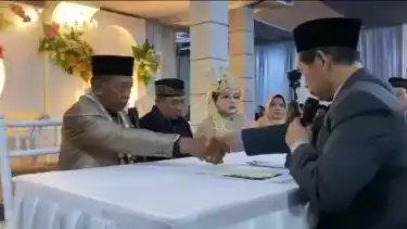 Viral Kakek Nikahi Perempuan 24 Tahun di Pacitan, Mahar Rp3 Miliar