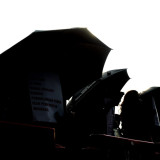 Berita Foto: Aksi Kamisan ke-881 Desak Pengusutan Kasus HAM dan Tolak Pelibatan Militer dalam Urusan Sipil