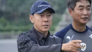 Shin Tae-yong saat melatih Timnas Indonesia