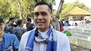 Staf Khusus Gubernur DKI Jakarta Bidang Komunikasi Sosial, Cyril Raoul Hakim atau Chico Hakim.
