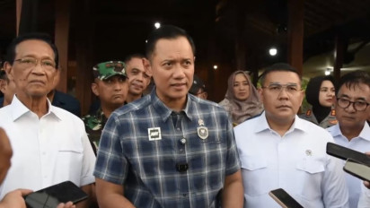 Viral Mobil Sultan HB X Disalip Rombongan “Tot-Tot Wuk-Wuk”, Staf AHY Tegaskan Bukan Rombongan Menko