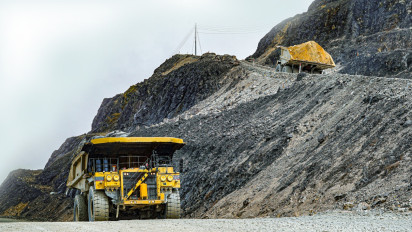 Polisi Pastikan Kaca Kendaraan PHMC PTFI Pecah Karena Ketapel, Bukan Tembakan Peluru