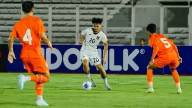 Hokky Caraka di Laga Timnas Indonesia U-23 Vs India