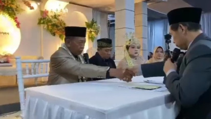 Viral Pernikahan dengan Mahar Rp3 Miliar di Pacitan, Kakek Tarman 74 Tahun dan Sheila Istrinya Disebut-sebut Sedang Bulan Madu ke Dua Tempat "Spesial" Ini