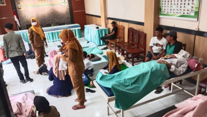 Puluhan Siswa SMPN 1 Boyolangu Diduga Keracunan Makanan Bergizi Gratis