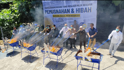 Kosmetik Hingga Pakan Ternak Asal Malaysia Dimusnahkan, Nilainya Mencapai Rp 967 Juta