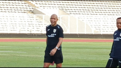 Jelang Lawan Zambia, Nova Arianto Kaget Timnas Indonesia U-17 Bermain Bukan di Stadion Selama Piala Dunia U-17 2025: Jujur Ya…