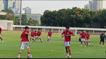 Pemain Timnas Indonesia U-17 Gunakan Kaus Kaki Belang Saat Sesi Latihan Jelang Piala Dunia U-17, Ini Penjelasan Nova Arianto