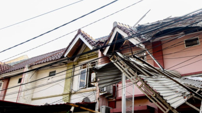 Berita Foto: Penampakan Rumah yang Porak-Poranda akibat Ledakan Dahsyat Tabung Gas 12 Kg di Cengkareng