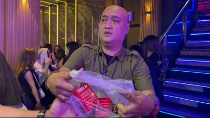 Gerebek Tempat Karaoke, Satpol PP Kota Tangsel Dapati Dua Dus Alat Kontrasepsi dari Tangan Puluhan Pemandu Lagu