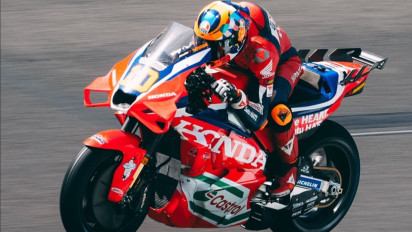 Empat Seri Tersisa, Adik Valentino Rossi Bertekad Raih Podium Pertamanya dengan Honda di MotoGP 2025