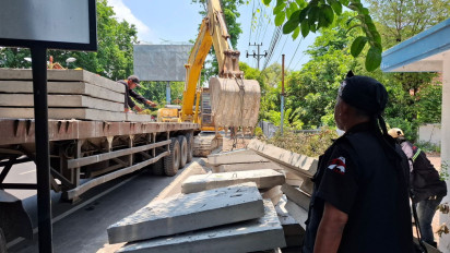 Pekerjaan Trotoar di Kota Probolinggo Dinilai Belum Penuhi Aspek K3
