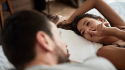 Punya 'Fantasi Liar' dengan Membayangkan Orang Lain Saat Berhubungan Suami Istri Termasuk Zina? Buya Yahya Sebut Tindakan Semacam ini Hukumnya Begini