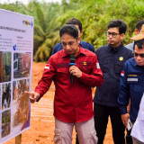 Menteri ESDM Tinjau Sumur Rakyat di Muba, Bahlil Tegaskan Keberpihakan Pemerintah