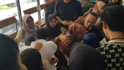 Vonis Dua Petinggi Bandung Zoo Diwarnai Isak Tangis, Raden Bisma dan Sri Devi Terbukti Tilep Uang Rp25,5 Miliar