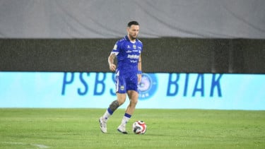 Klok Tegaskan Persib Harus Bangkit usai Ditahan Imbang Persebaya, Sorot Lini Depan