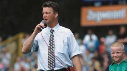 Warga Belanda Ramai-ramai Bantah Rumor Louis Van Gaal akan Latih Timnas Indonesia: Itu Tidak Mungkin, karena...