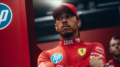 Tanggapi Kabar Christian Horner Merapat ke Ferrari, Lewis Hamilton Tegas Sebut Rumor Tersebut Benar-benar...