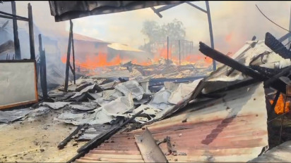 Belasan Bangunan di Pasar Pelangi Malinau Ludes Terbakar, Diduga Api Berasal Dari Aktivitas Memasak