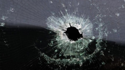 Heboh di BSD! Mobil Ditembak Peluru Airsoft Gun Saat Terparkir di Ruko The Loop, Polisi Periksa 3 Orang