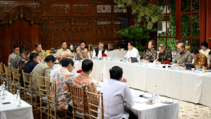 Prabowo Panggil Menteri ke Kertanegara Hari Ini, Bahlil Lahadalia: Tradisi Bekerja Tanpa Kenal Tanggal Merah