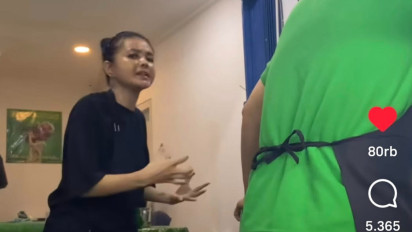 Viral Warung Milik Aktor Kang Mus Jadi Sasaran Pungli dan Premanisme, Istri Ngamuk: Tak Ada yang Gratis, Semua Bayar!
