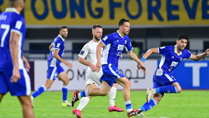 Thom Haye Terlalu Berharga untuk Level Super League, Pelatih Persib: Bagus Buat Liga