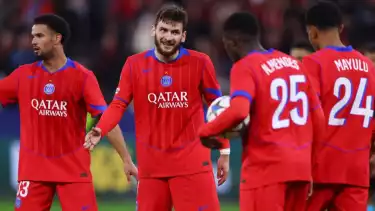 Khvicha Kvaratskhelia antar PSG kalahkan Bayer Leverkusen 7-2