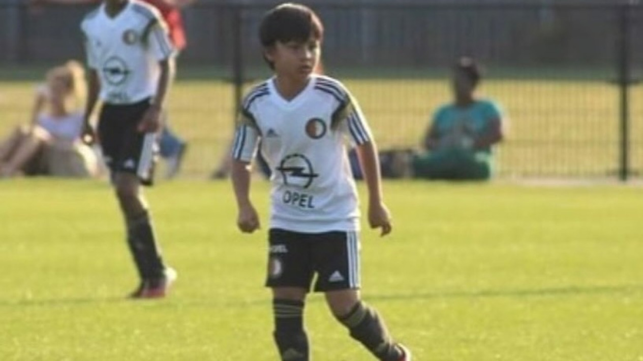 Apa Kabar Tristan Alif? Eks Wonderkid yang Pernah Dipuji Pep Guardiola Kini Beralih Jadi Pelatih
            - galeri foto