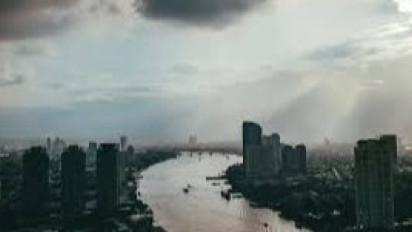 Peringatan Dini, Warga Jakarta Harus Tahu Saat Ini Ada Hujan Mikroplastik