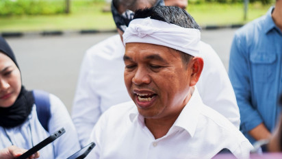 Gebrakan Baru Dedi Mulyadi, Ingin Guru, Siswa, dan Pegawai Jalan Kaki ke Sekolah