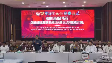 Kabareskrim dan Dirtipid Narkoba Bareskrim Polri saat konferensi pers narkoba