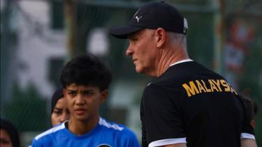 Definisi Rumput Tetangga Lebih Hijau! Pelatih Malaysia Iri Lihat Hasil Drawing Timnas Indonesia di SEA Games 2025