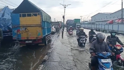Dampak Cuaca Ekstrem, Banjir Rendam Jalur Pantura Demak