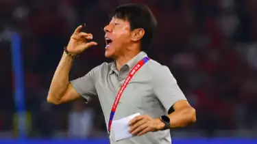 Shin Tae-yong saat melatih Timnas Indonesia