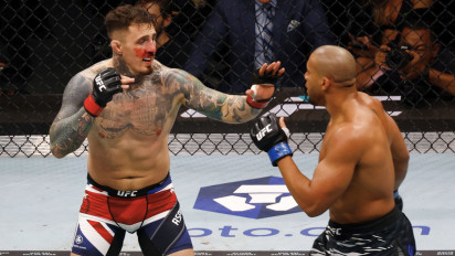 Update Kondisi Mengerikan Mata Tom Aspinall Pasca Operasi, Juara Kelas Berat UFC Kesulitan Melihat