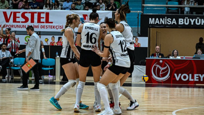 Rekap Hasil Liga Voli Turki 2025-2026 Pekan Kelima: Tanpa Kekuatan Megawati Hangestri, Manisa BBSK Bantai Havran Tanpa Ampun