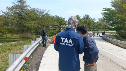 Polisi Lakukan Olah TKP Kecelakaan Maut Bus Pariwisata di Tol Pemalang-Batang