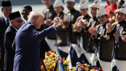 Donald Trump Bikin Heboh di Malaysia, Joget Khas Kampanye Saat Tiba di KTT ASEAN ke-47