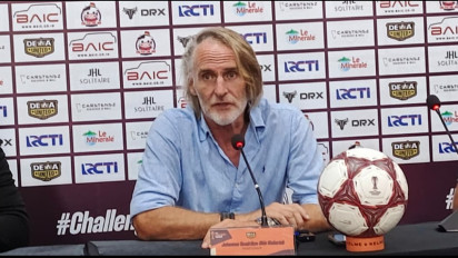 Pelatih Dewa United Ngeluh Tak Ada VAR di AFC Challenge League ‎usai Ditahan Phnom Phen Crown, Jan Olde: Ini Sangat Aneh!