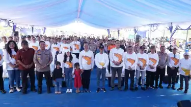 Menteri Transmigrasi Muhammad Iftitah Sulaiman Suryanagara menegaskan komitmen pemerintah untuk terus mewujudkan aspirasi masyarakat Tanjung Banon secara bertahap.