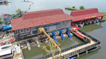 Pemprov Jateng Kerahkan Pompa 6000 Lps untuk Tangani Banjir Pantura Semarang-Demak