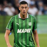 Aksi Jay Idzes Tetap Jadi Sorotan Tajam Media Italia Meski Sassuolo Menang 2-1 Atas Cagliari